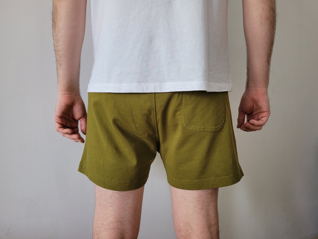 MID-THIGH SHORTS OLIVE GREEN