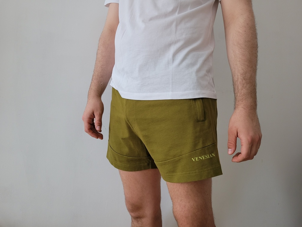 MID-THIGH SHORTS OLIVE GREEN