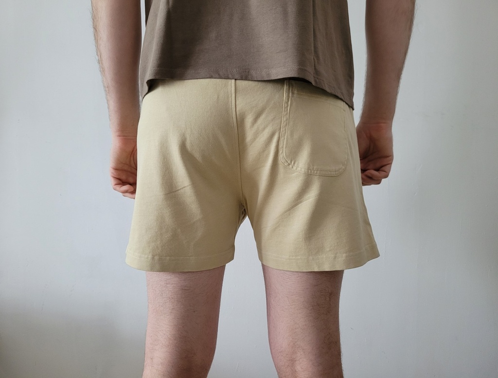 MID-THIGH SHORTS SAND