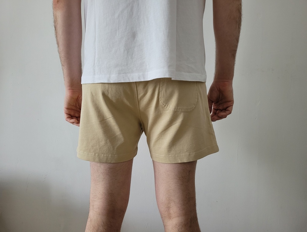 MID-THIGH SHORTS SAND