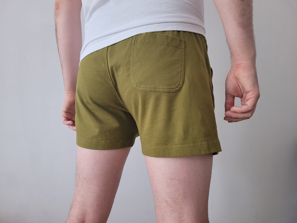 MID-THIGH SHORTS OLIVE GREEN