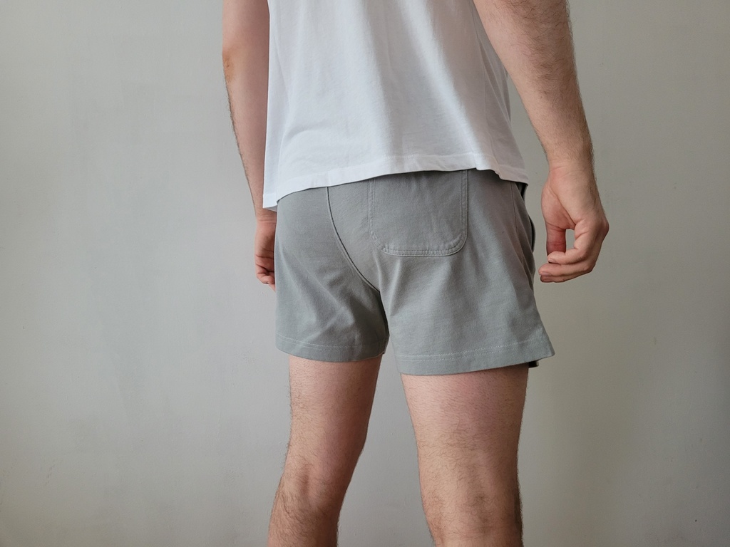 MID-THIGH SHORTS GREY